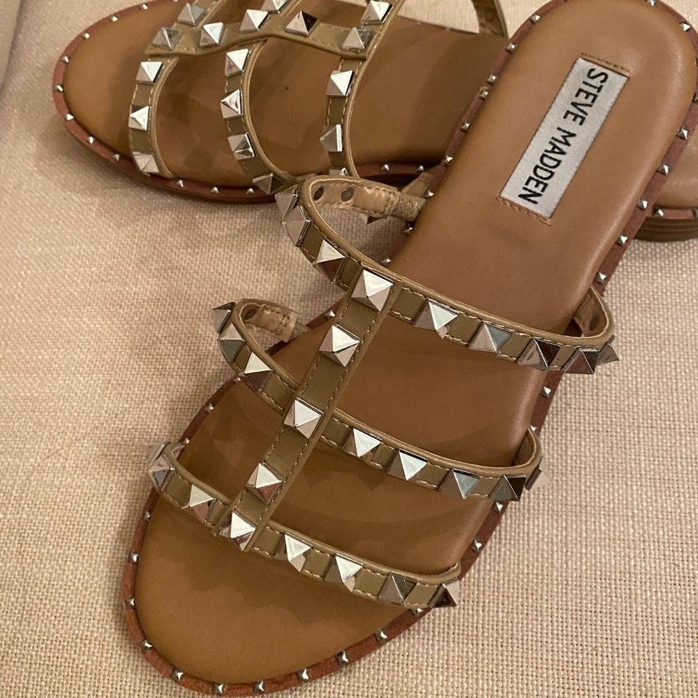 Steve Madden nude rock studded sandals